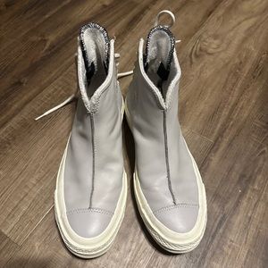 EUC Converse Chuck Taylor Boot - Size 6.5
